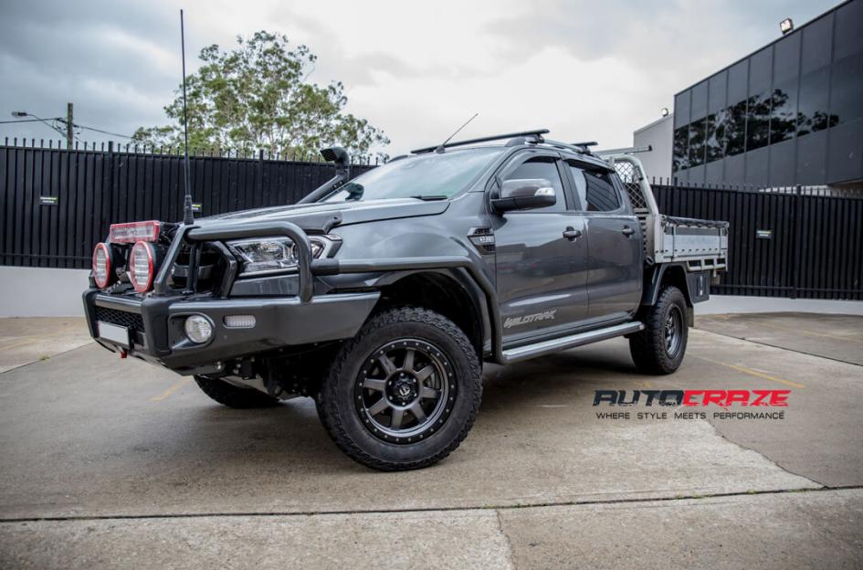 FORD-RANGER-TROPHY-MATTE-ANTHRACITE-WITH-BLACK-RING